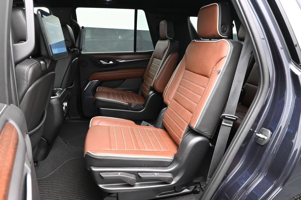 Used 2023 GMC Yukon Denali Ultimate AWD/4WD image 18