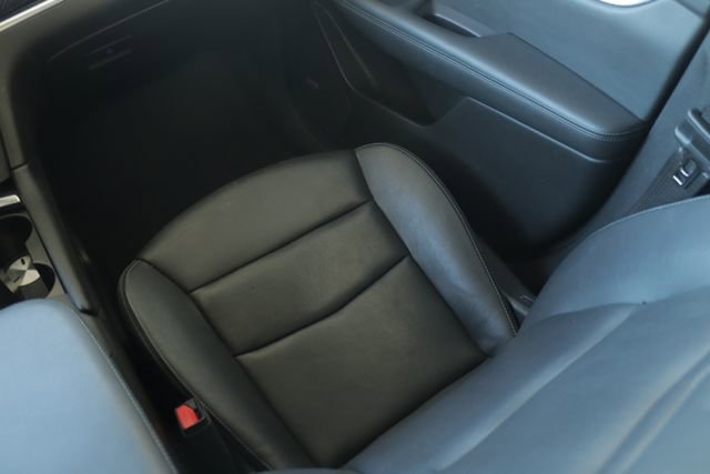 Used 2023 Cadillac XT6 Premium Luxury image 29