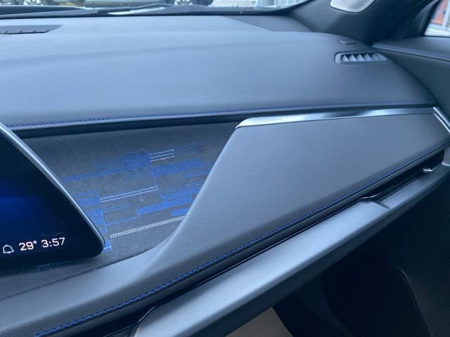 Used 2025 Cadillac XT4 Sport image 23