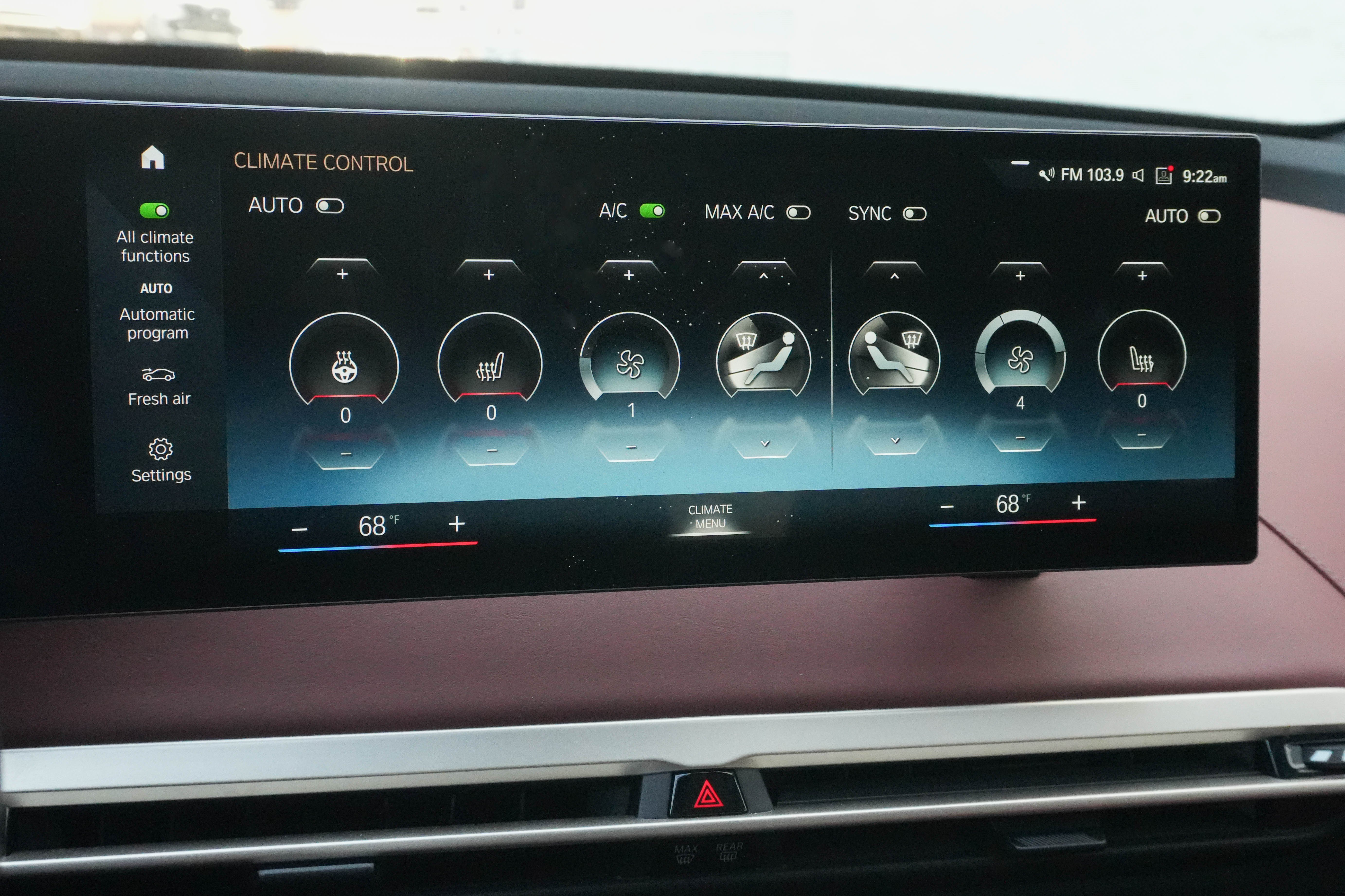 Certified 2023 BMW iX xDrive50 w/ Premium Package AWD/4WD image 24