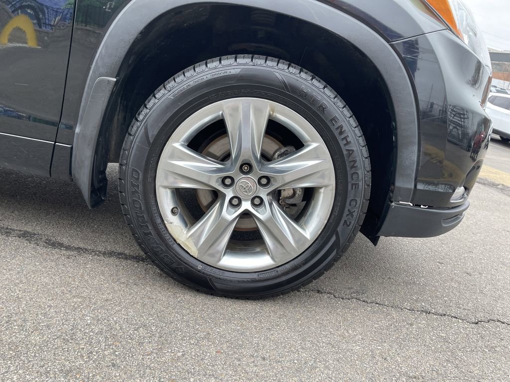 Used 2014 Toyota Highlander Limited image 11