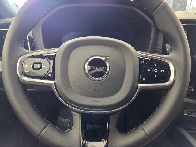 New 2026 Volvo XC60 B5 Ultra w/ Protection Package Premier AWD/4WD image 19
