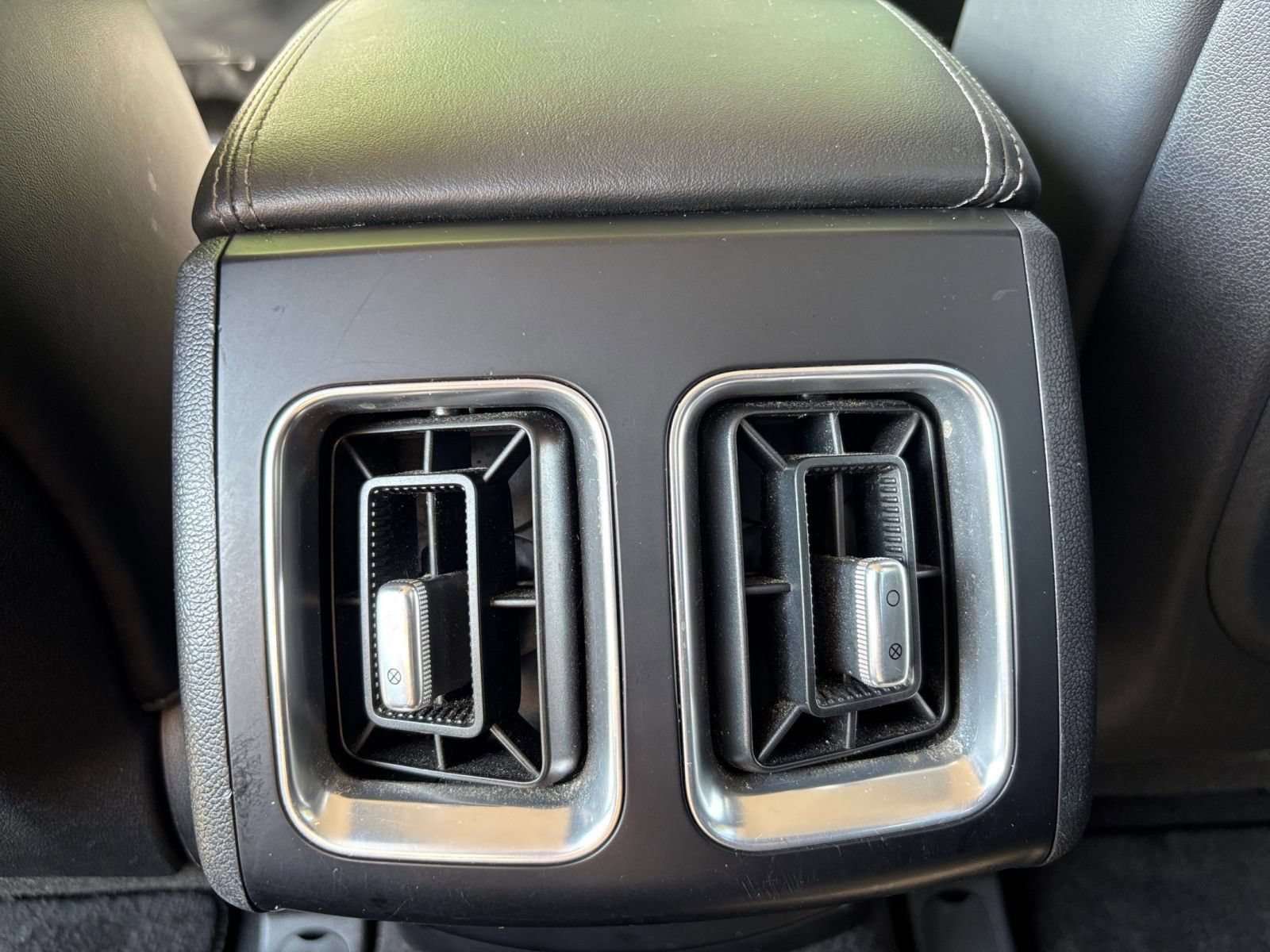 Used 2024 Kia Sorento S FWD image 26