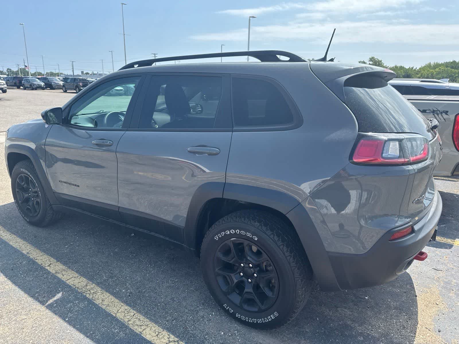 Used 2022 Jeep Cherokee Trailhawk w/ Sound & Nav Group AWD/4WD image 17