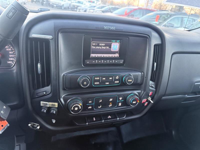 Used 2015 Chevrolet Silverado 1500 W/T w/ Trailering Package image 24