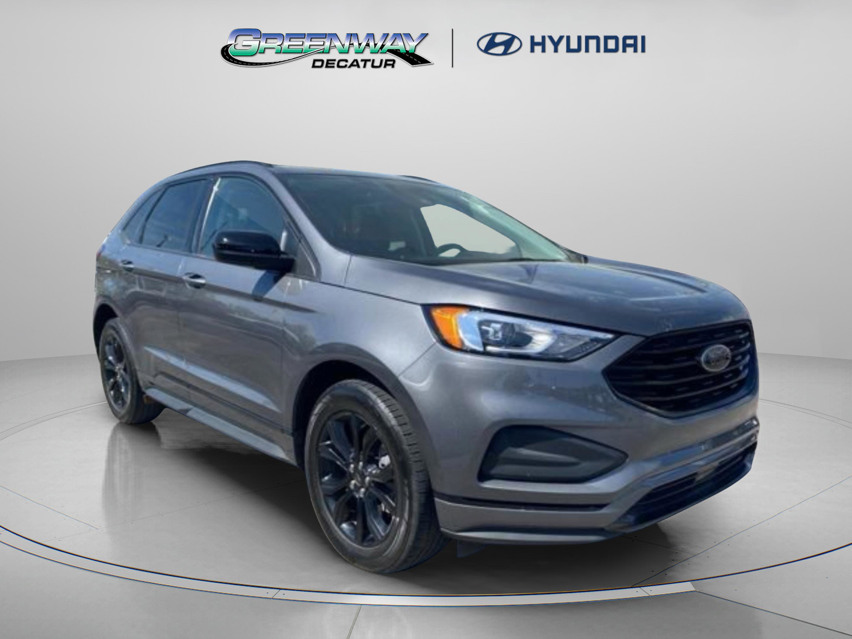Used 2024 Ford Edge SE w/ Black Appearance Package AWD/4WD image 1