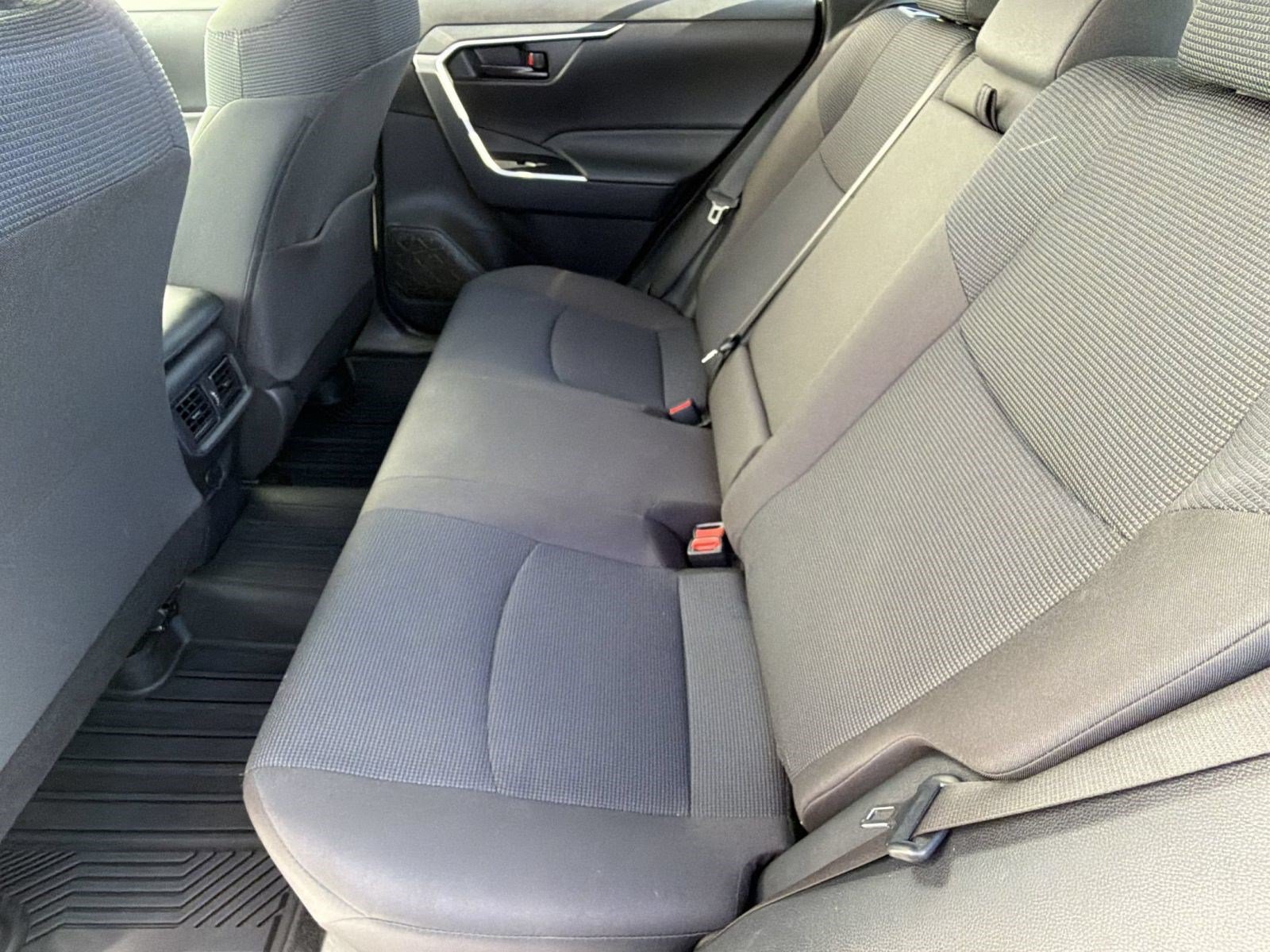 Certified 2024 Toyota RAV4 LE FWD image 25