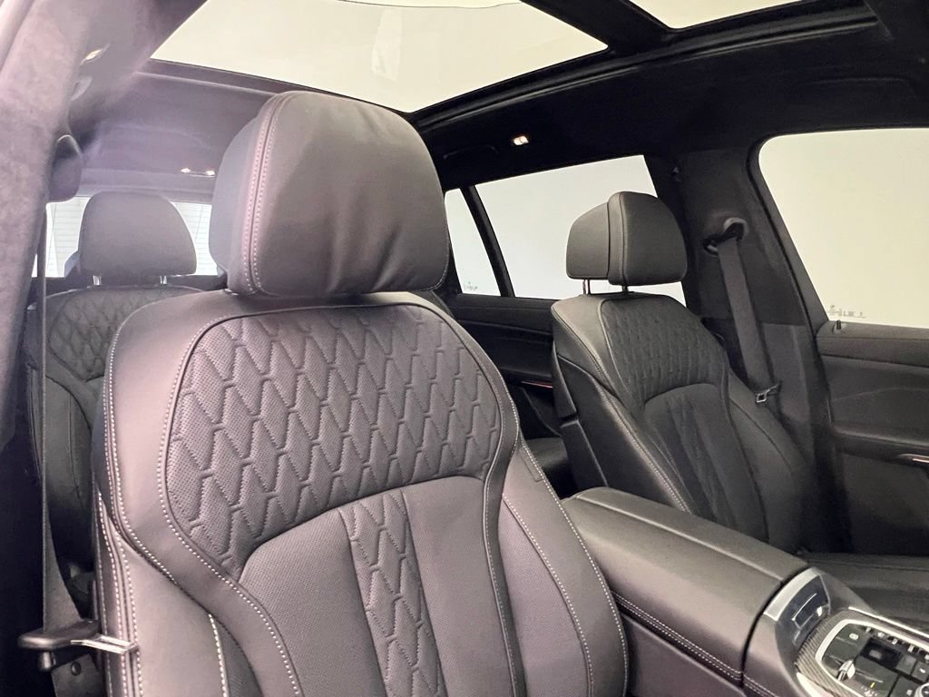 Certified 2026 BMW X7 M60i AWD/4WD image 7