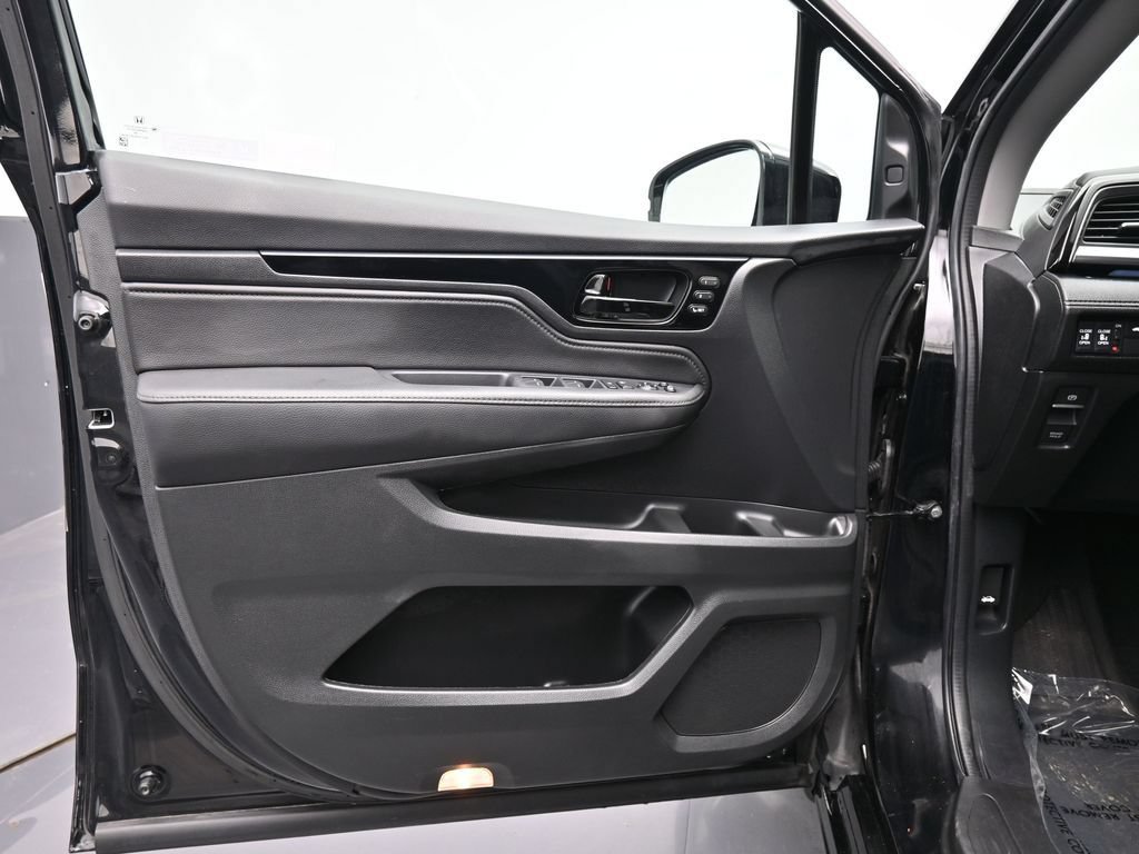 Certified 2024 Honda Odyssey Elite image 16