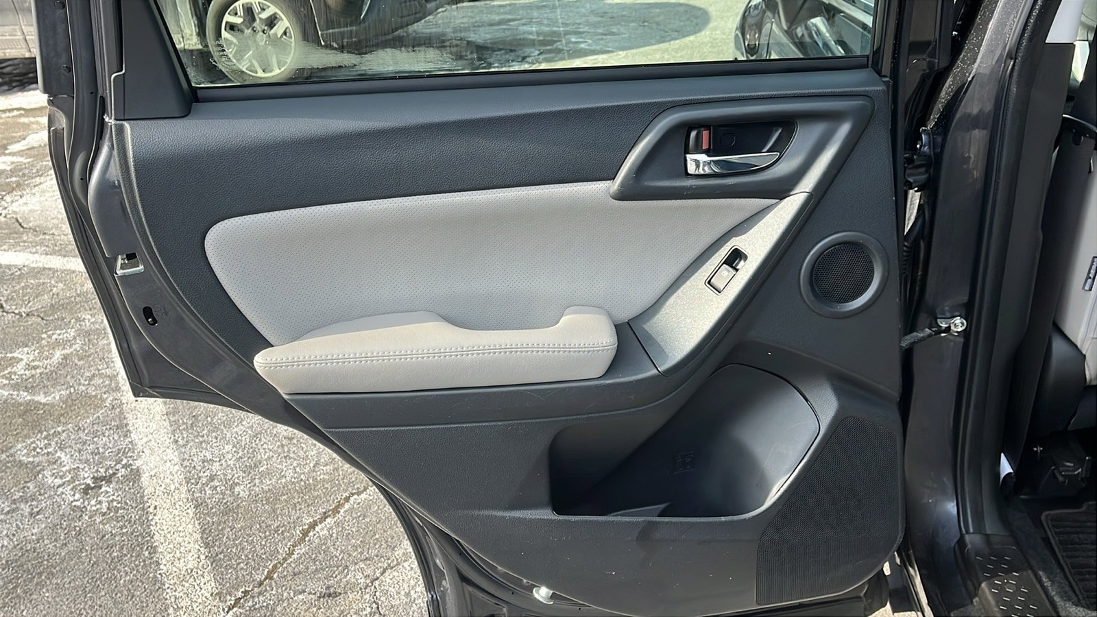 Used 2018 Subaru Forester 2.5i Limited image 21