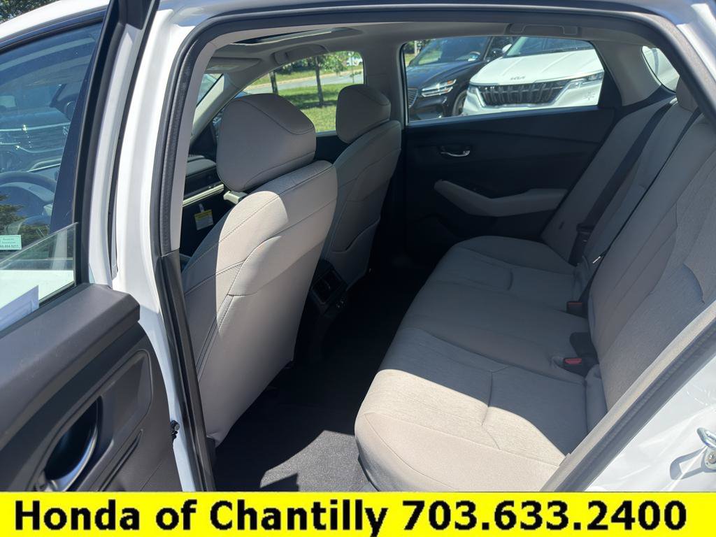 Used 2025 Honda Accord SE image 26