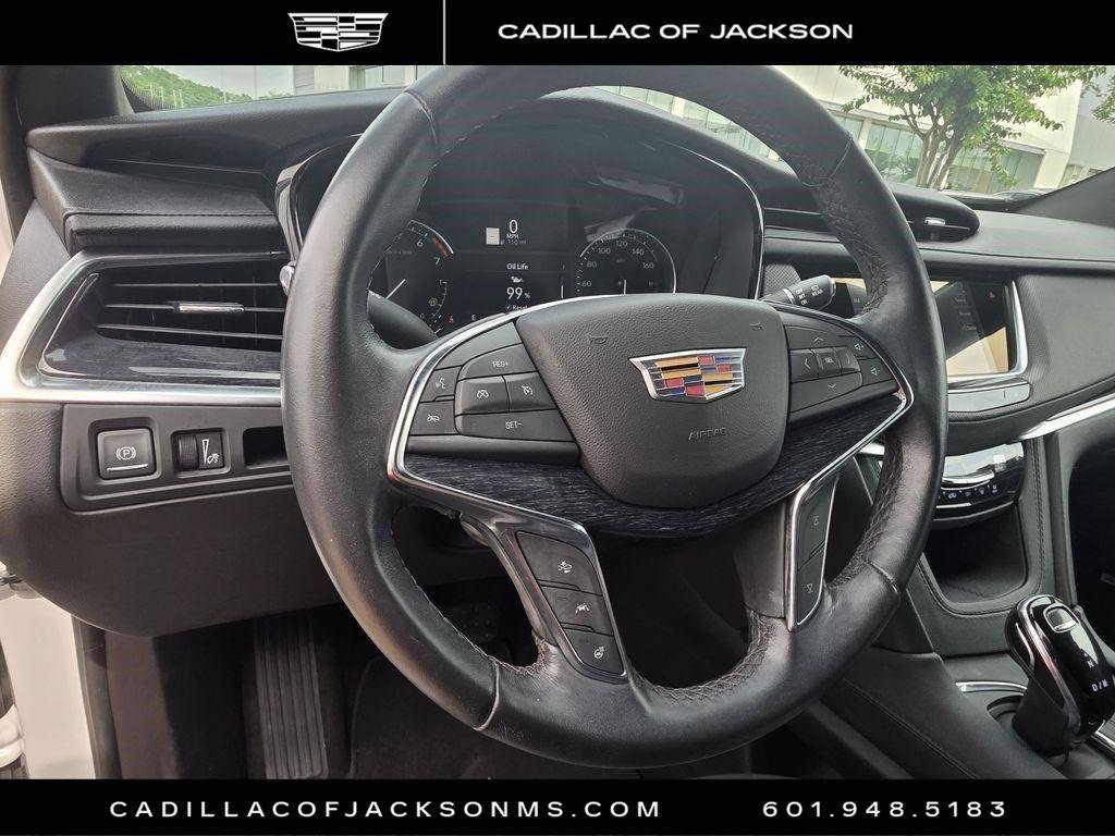 Certified 2024 Cadillac XT5 Premium Luxury FWD image 10