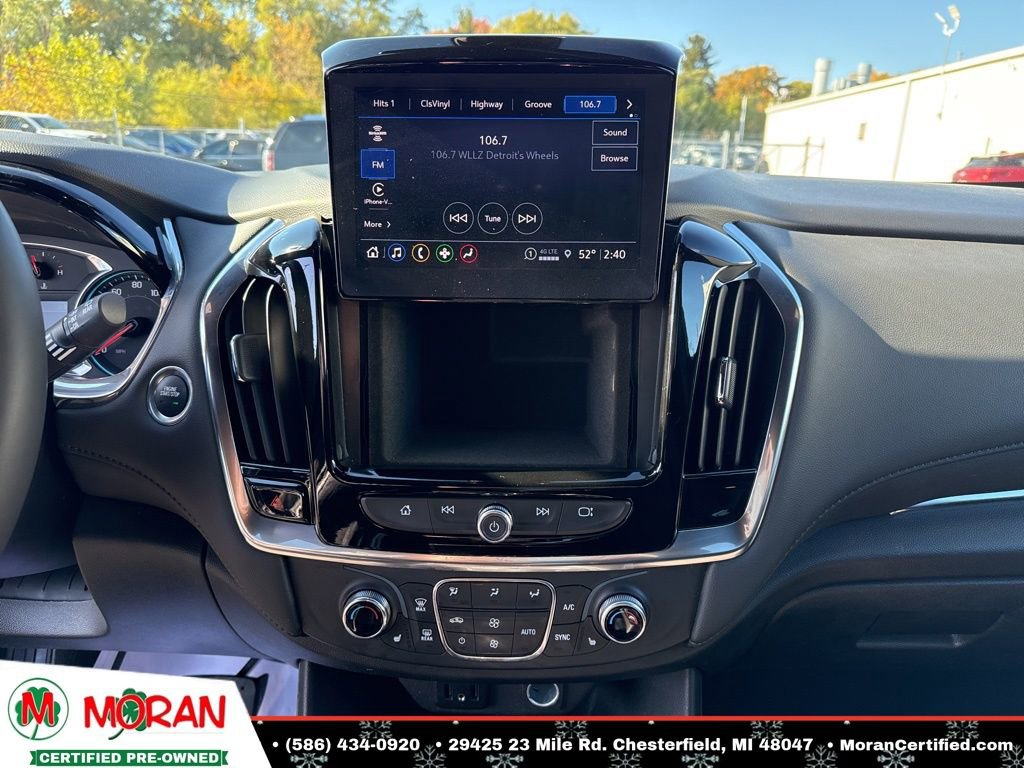 Used 2023 Chevrolet Traverse LT image 18