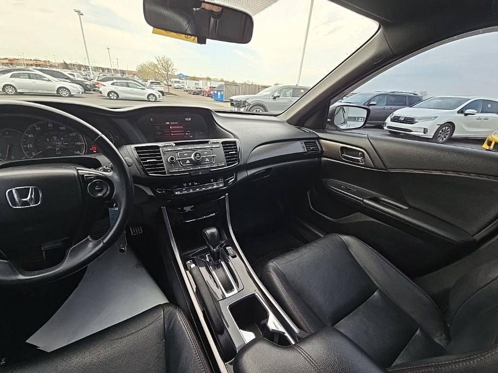 Used 2017 Honda Accord Sport Special Edition image 27