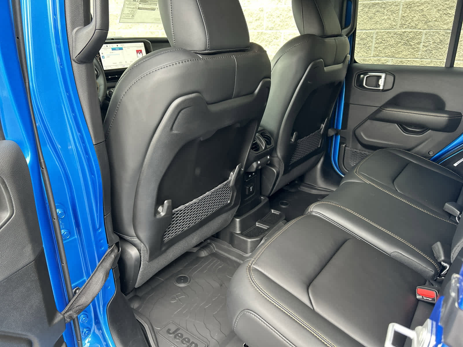 New 2024 Jeep Wrangler Unlimited Rubicon 392 image 28