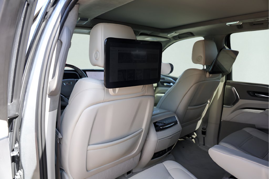 Used 2023 Cadillac Escalade Premium Luxury Platinum w/ LPO, Radiant Package RWD image 30