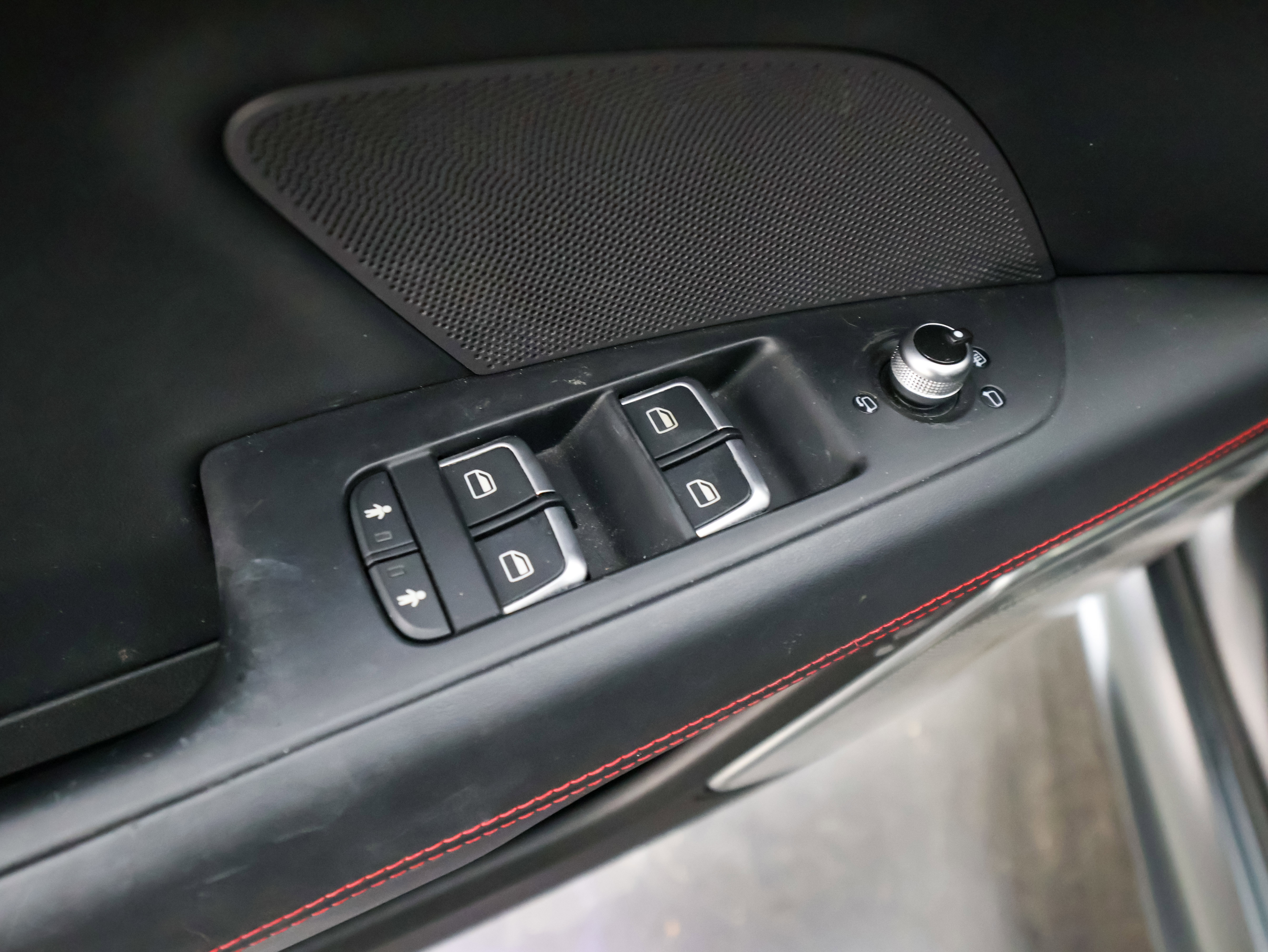 Used 2015 Audi RS 7 Prestige w/ Dynamic Package image 18