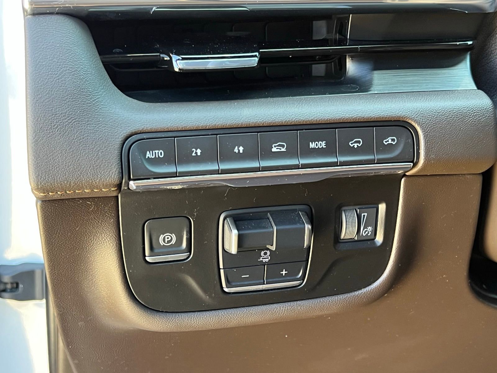 Used 2021 Cadillac Escalade Sport w/ Driver Assist Tech Package image 31