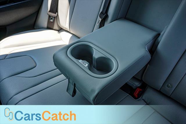 Used 2024 Hyundai Elantra Limited FWD image 43