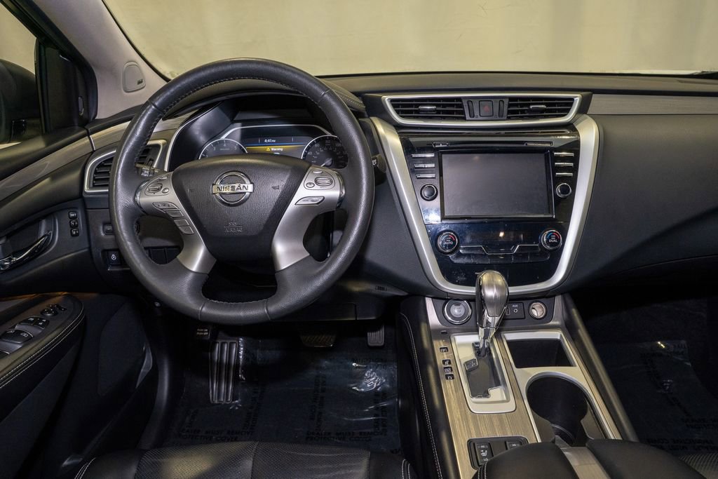 Used 2018 Nissan Murano SL image 2