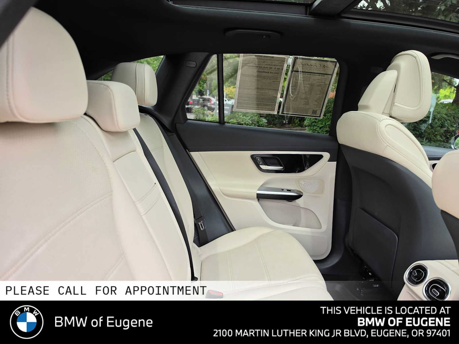 Used 2024 Mercedes-Benz GLC 300 4MATIC image 15