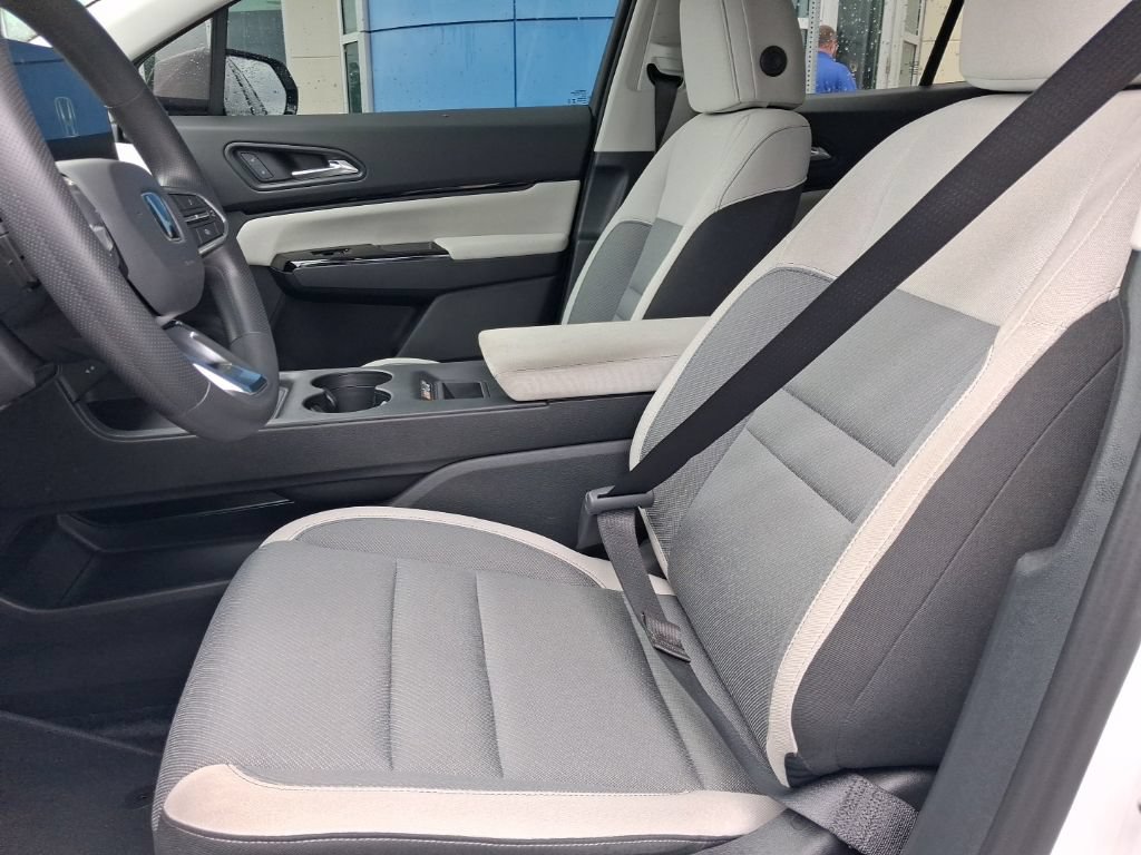 Certified 2025 Honda Prologue EX image 19