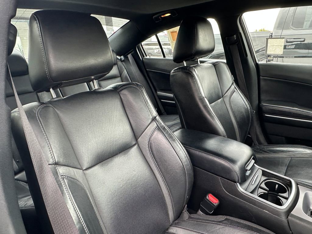 Certified 2022 Dodge Charger SXT w/ Leather Interior Group image 19