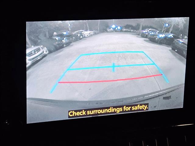 Used 2025 Toyota Corolla Cross AWD Hybrid image 11