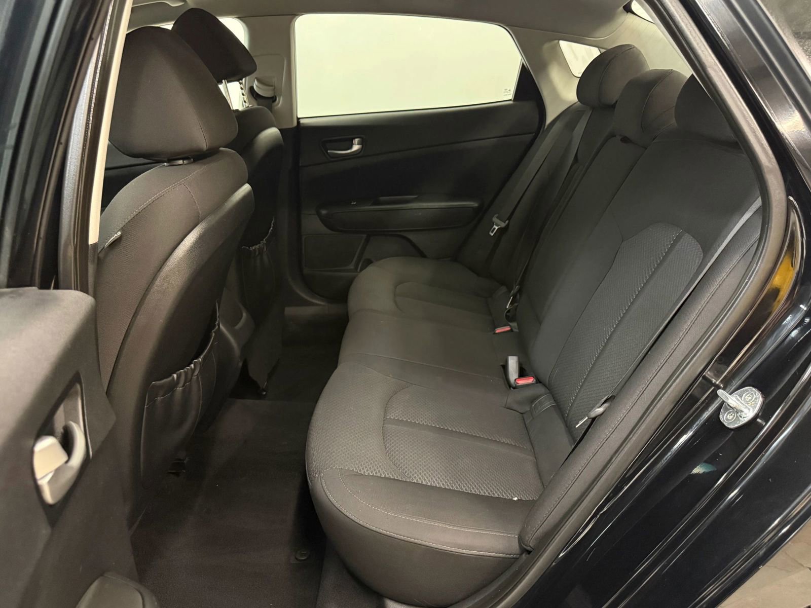 Used 2016 Kia Optima LX w/ LX Convenience Package image 18