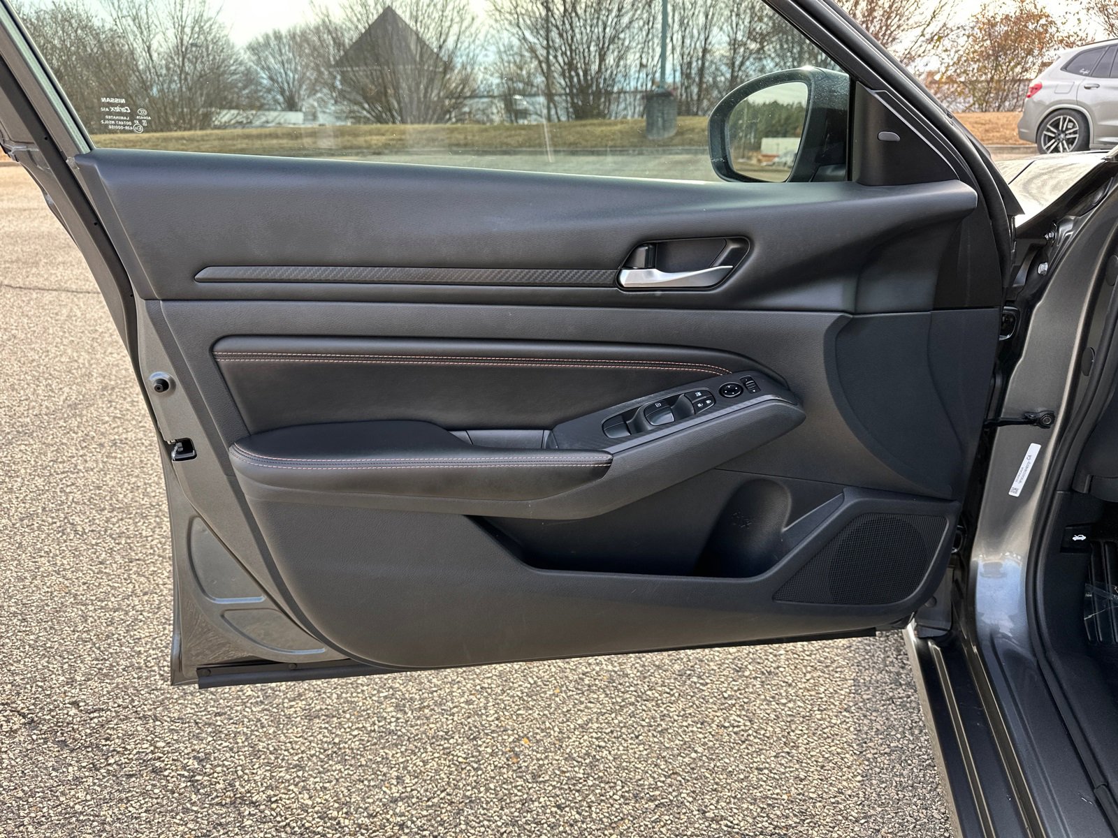 Used 2022 Nissan Altima 2.5 SR w/ Midnight Edition Package image 10