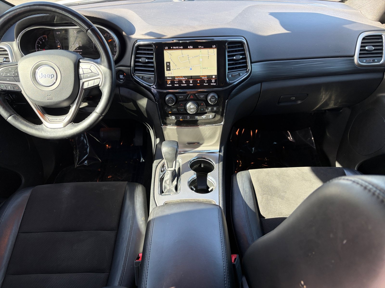 Used 2021 Jeep Grand Cherokee Laredo X AWD/4WD image 23