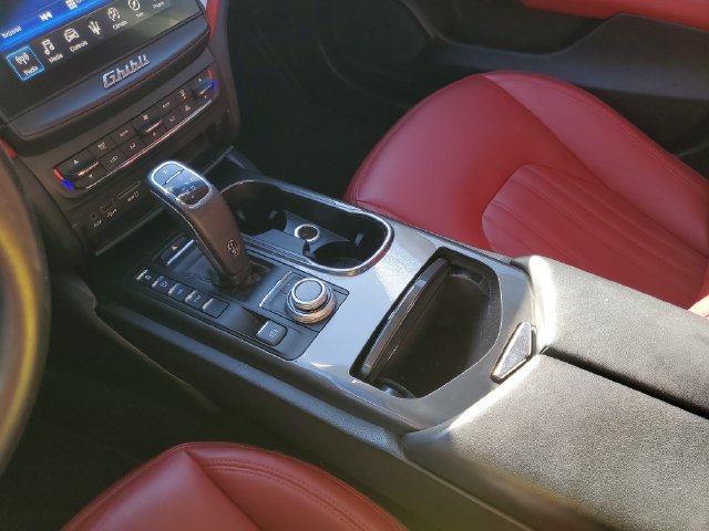 Used 2019 Maserati Ghibli S Q4 AWD/4WD image 28