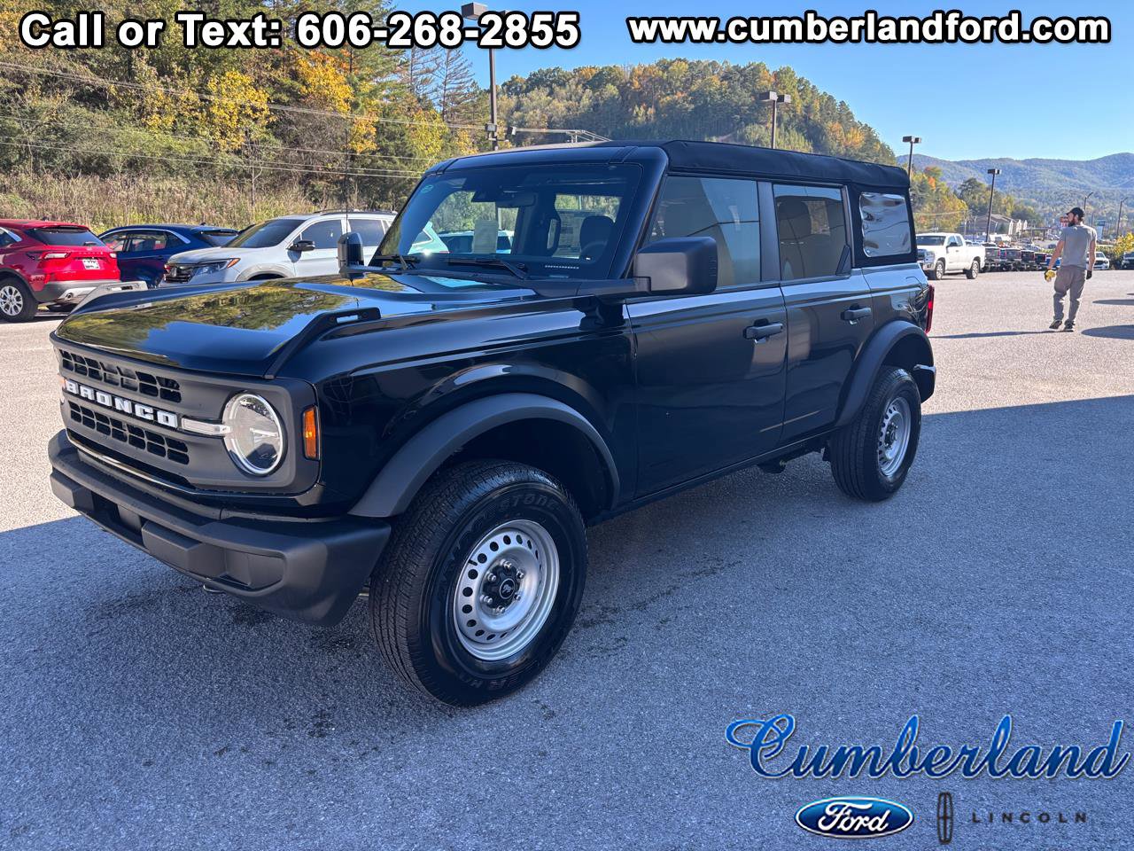 New 2025 Ford Bronco 4-Door image 1