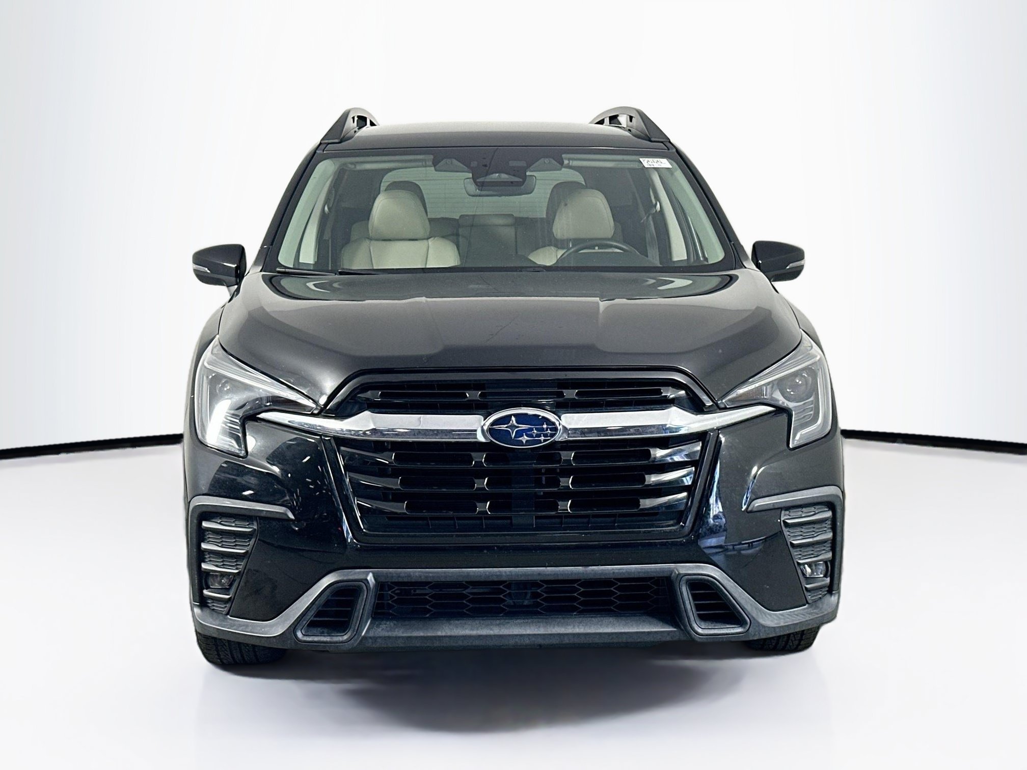 Used 2023 Subaru Ascent Limited AWD/4WD image 2