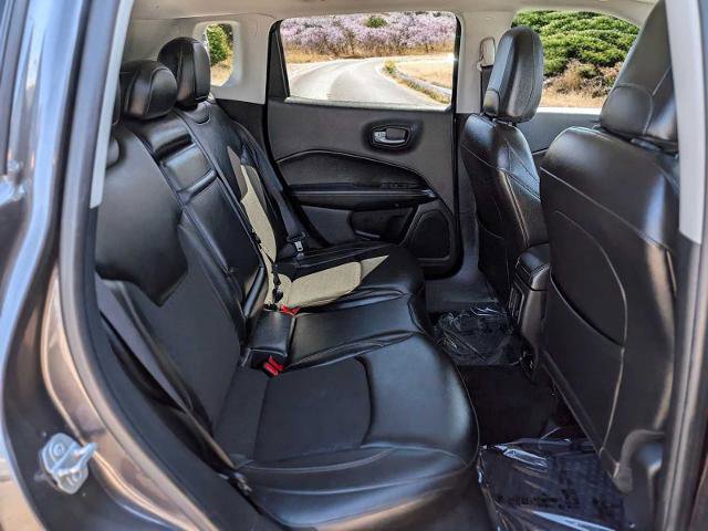 Used 2018 Jeep Compass Latitude w/ Popular Equipment Group AWD/4WD image 21