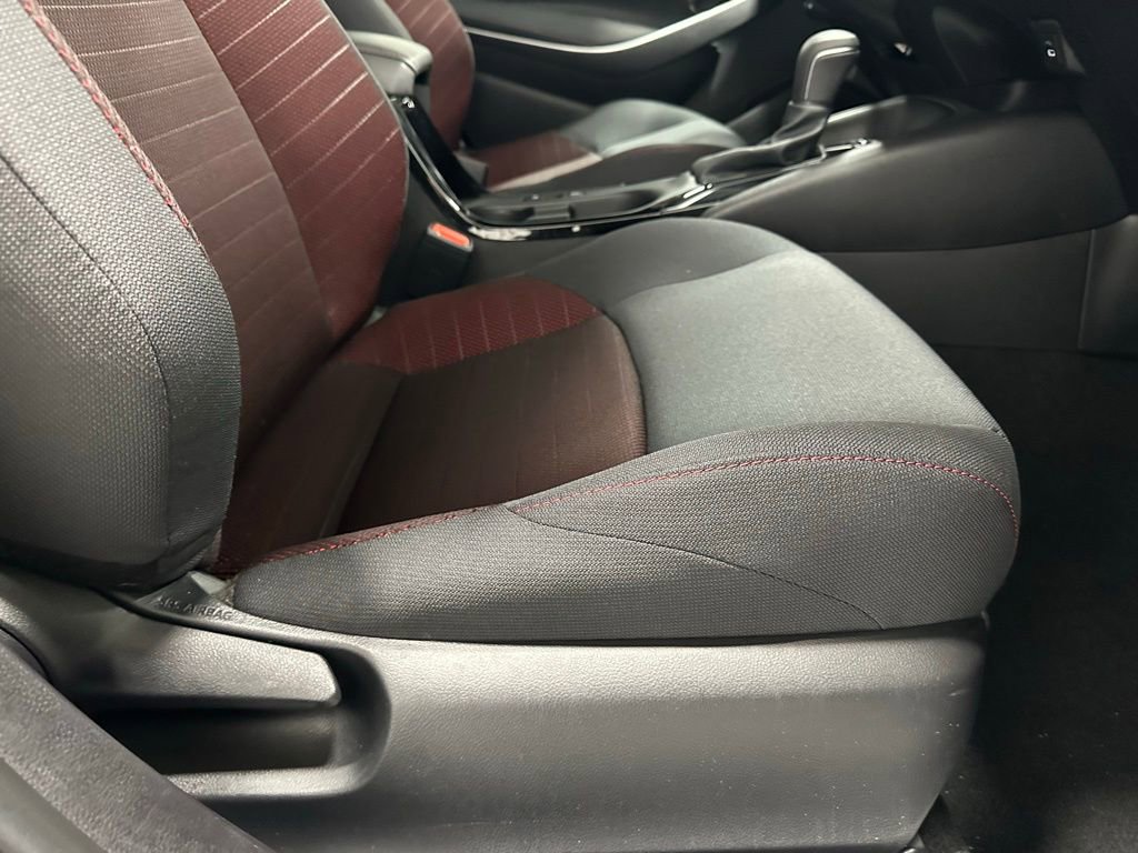 Used 2025 Toyota Corolla SE image 58