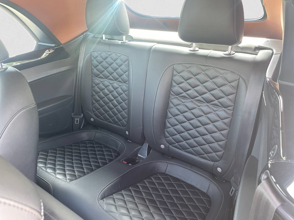Used 2019 Volkswagen Beetle 2.0T FWD image 13