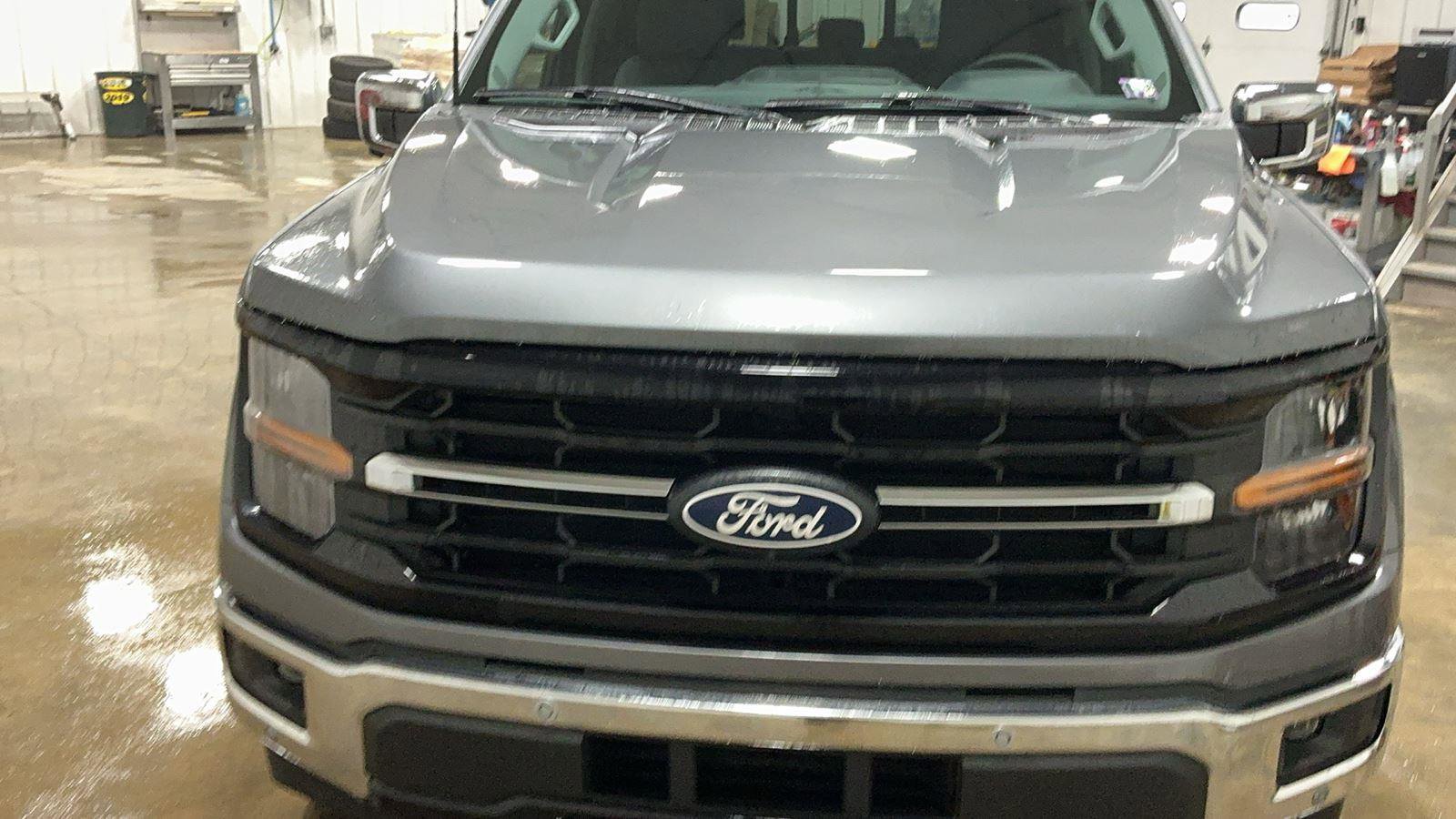 New 2025 Ford F150 XLT w/ Equipment Group 302A MID