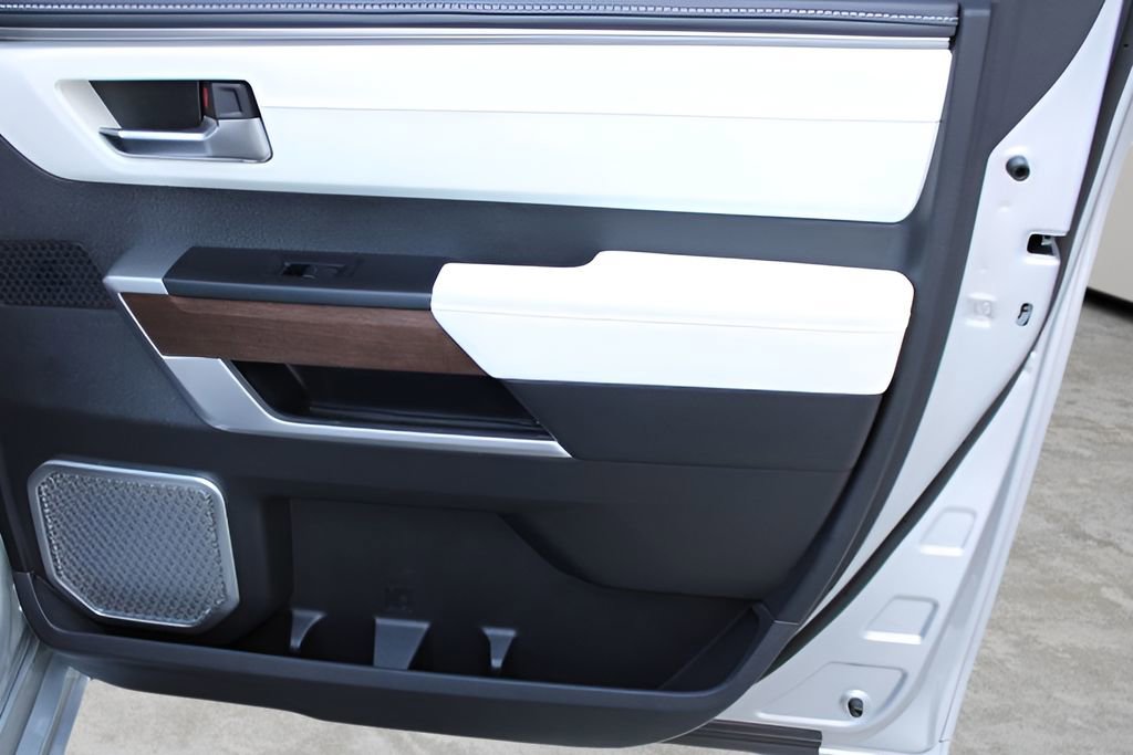 Used 2024 Toyota Tundra Capstone AWD/4WD image 23