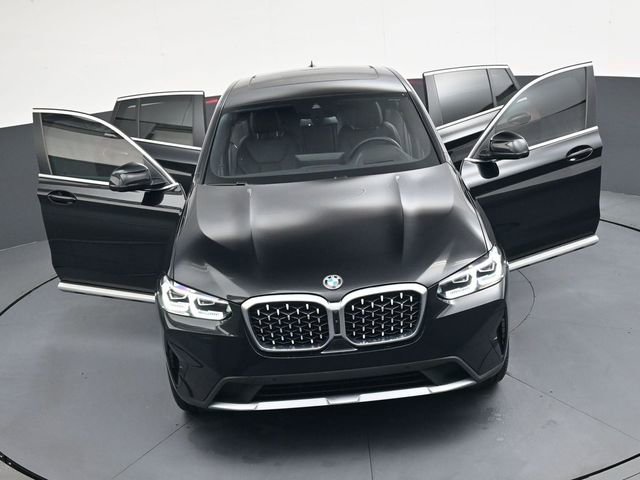 Used 2025 BMW X4 xDrive30i w/ Premium Package image 39