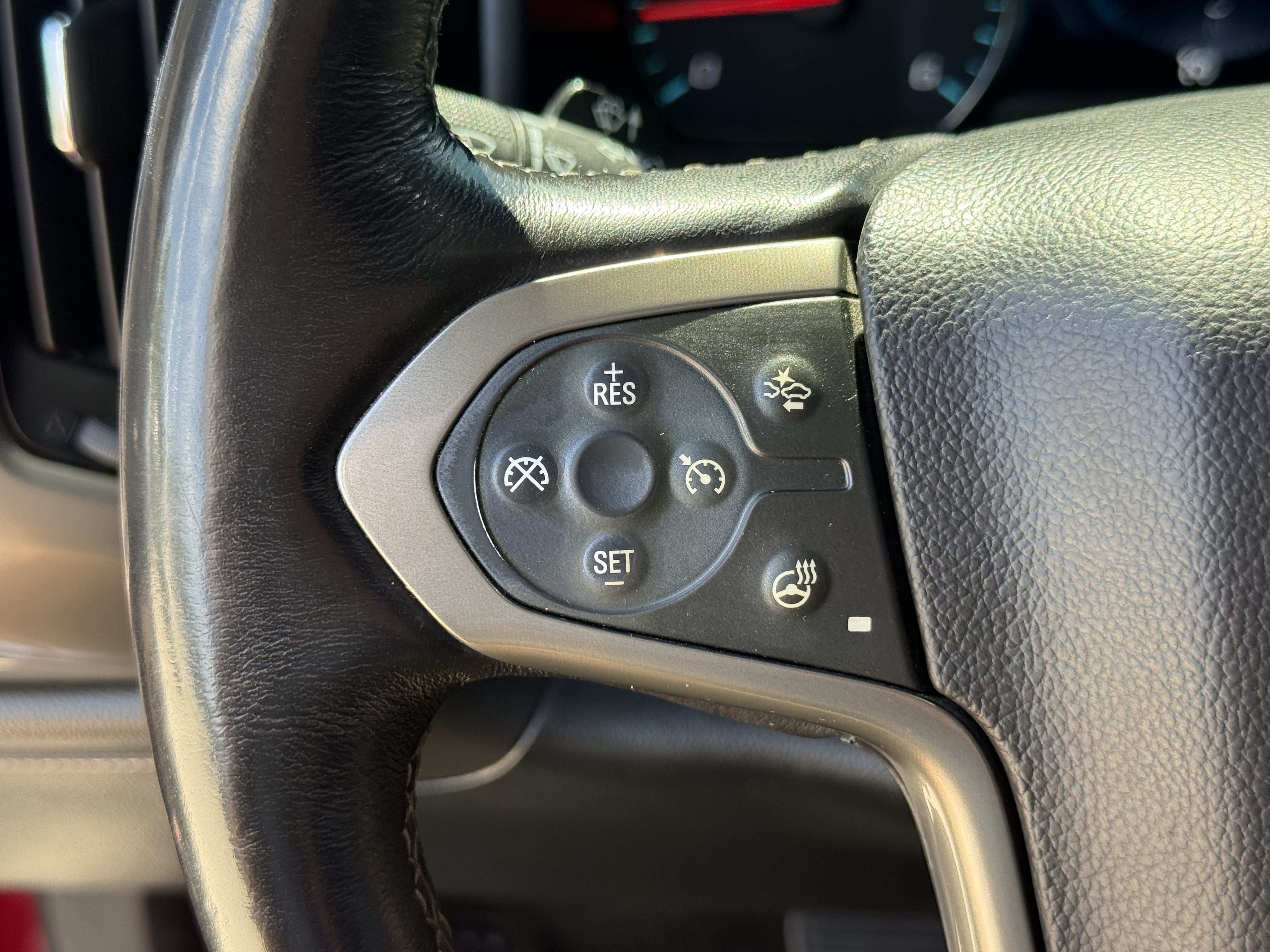 Used 2018 Chevrolet Silverado 1500 High Country AWD/4WD image 16