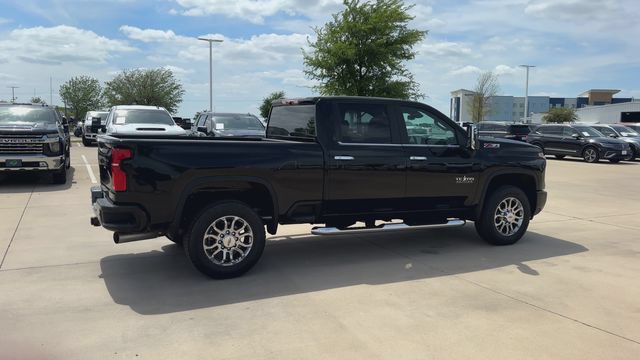 New 2026 Chevrolet Silverado 2500 LT w/ Z71 Chrome Sport Edition AWD/4WD image 9