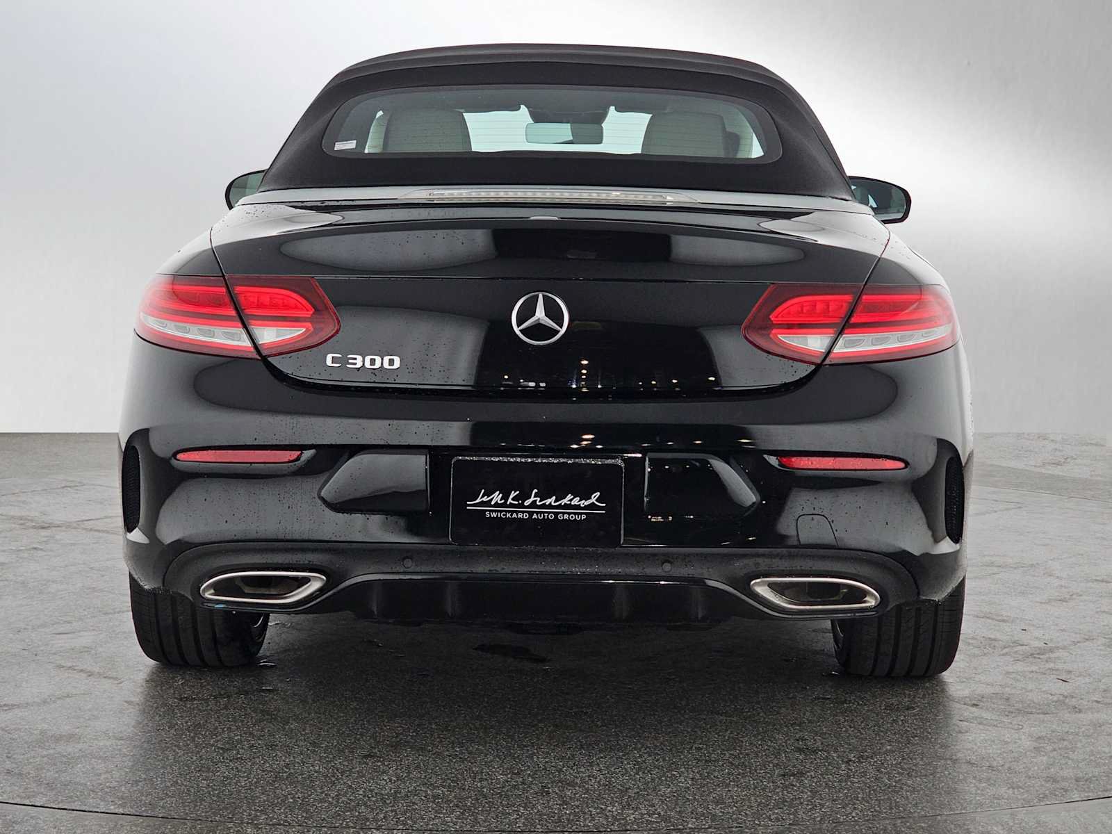 Used 2023 Mercedes-Benz C 300 Cabriolet image 4