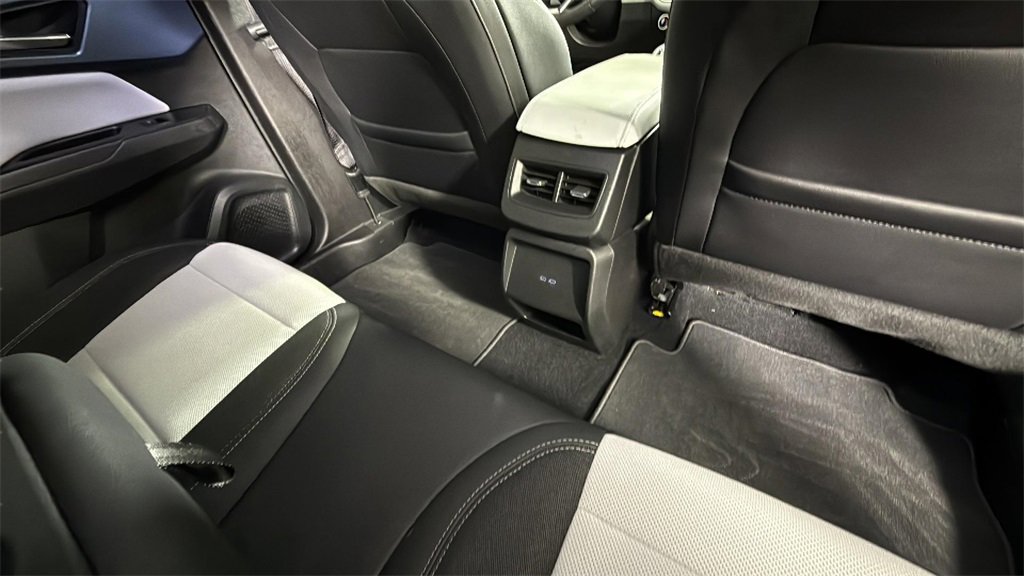Used 2025 Chevrolet Equinox EV LT image 31