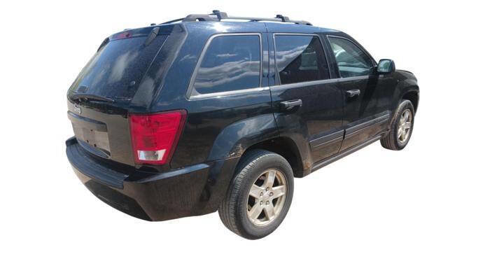 Used 2006 Jeep Grand Cherokee Laredo w/ Cargo Convenience Group AWD/4WD image 5