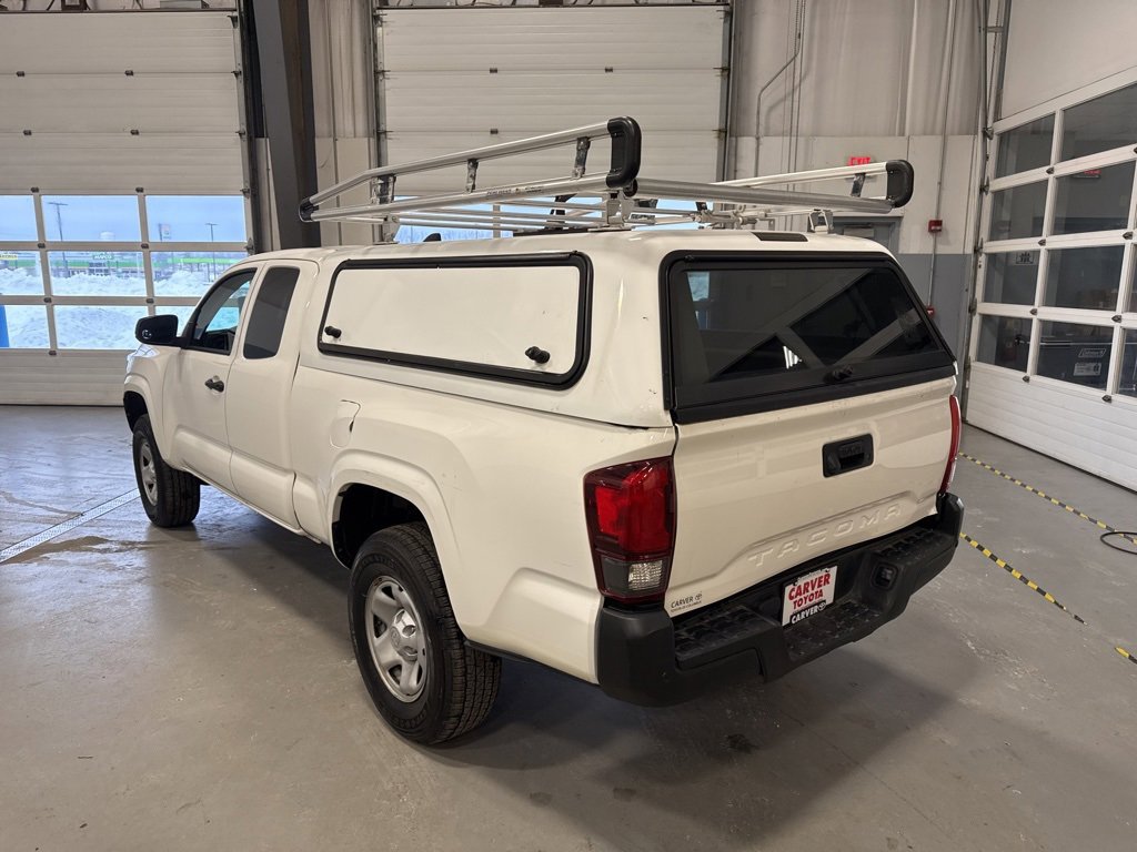 Used 2020 Toyota Tacoma SR image 9
