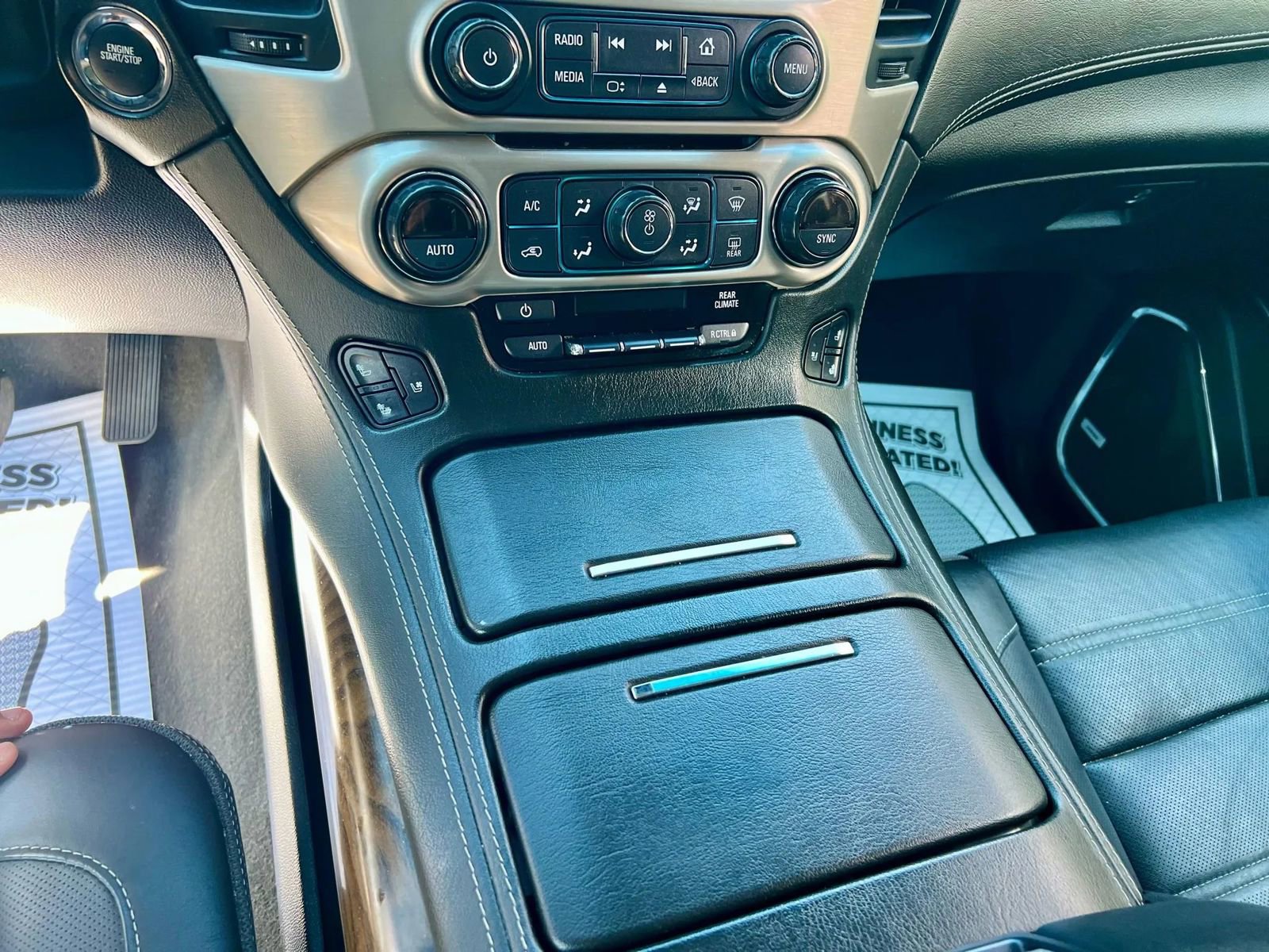 Used 2019 GMC Yukon Denali w/ Denali Ultimate Package image 14