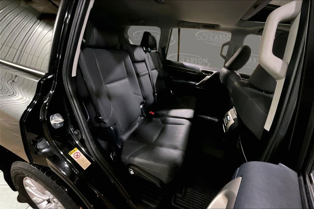 Used 2019 Lexus GX 460 Premium image 16