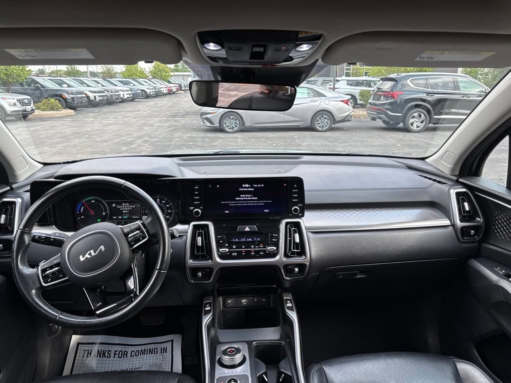 Certified 2023 Kia Sorento EX w/ Panoramic Sunroof Package AWD/4WD image 16