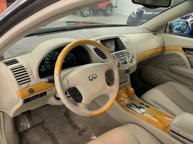 Used 2004 INFINITI Q45 Luxury image 28